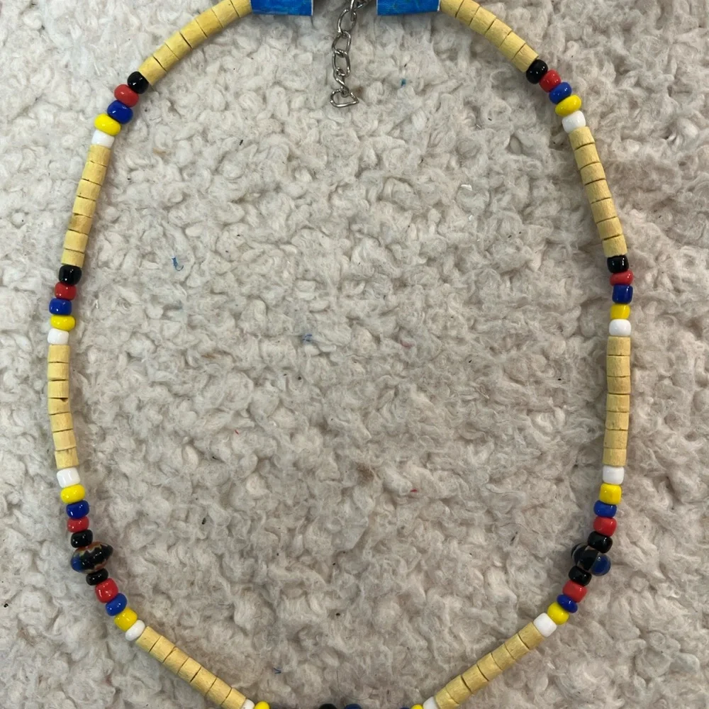 GeoCentral Shark Tooth Kids Necklace with Multicolor Wood Beads